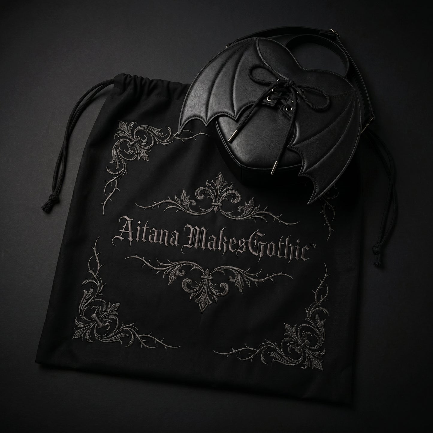 AitanaMakesGothic™-Vampire Heart